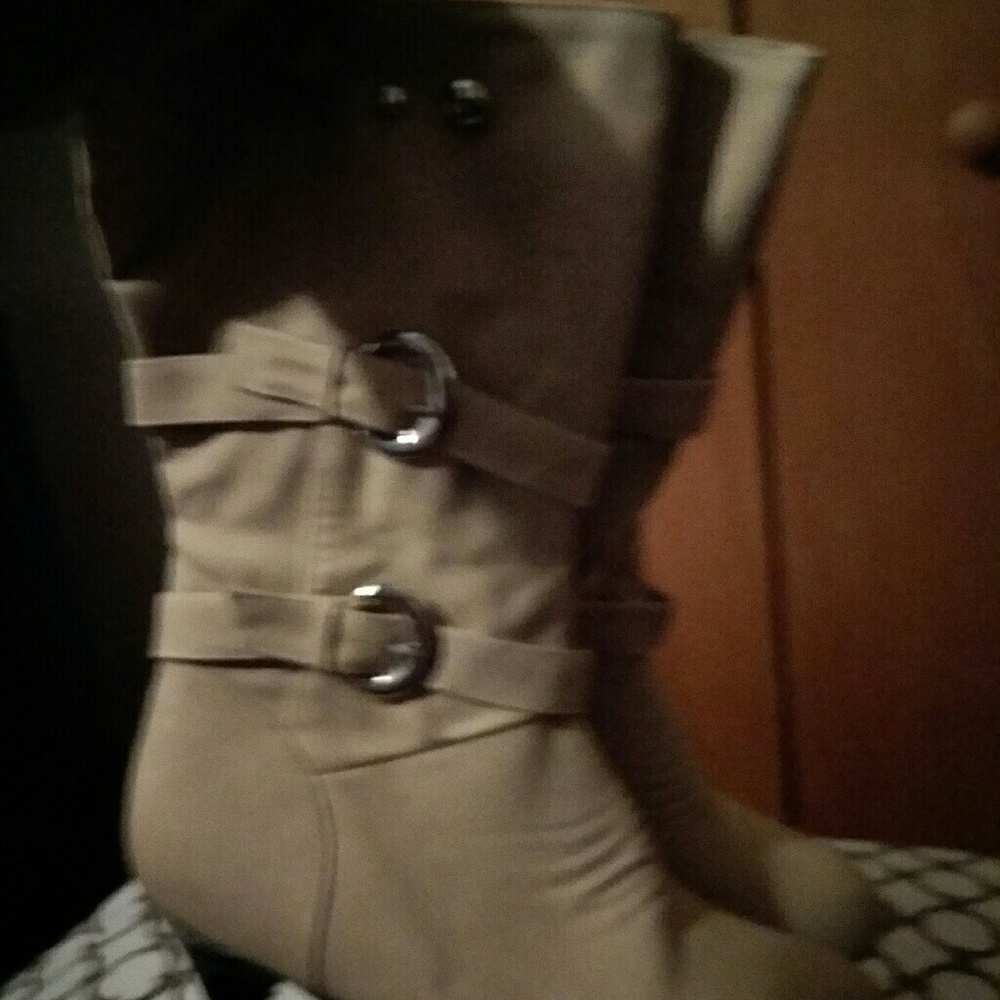 Brand new ladies boots